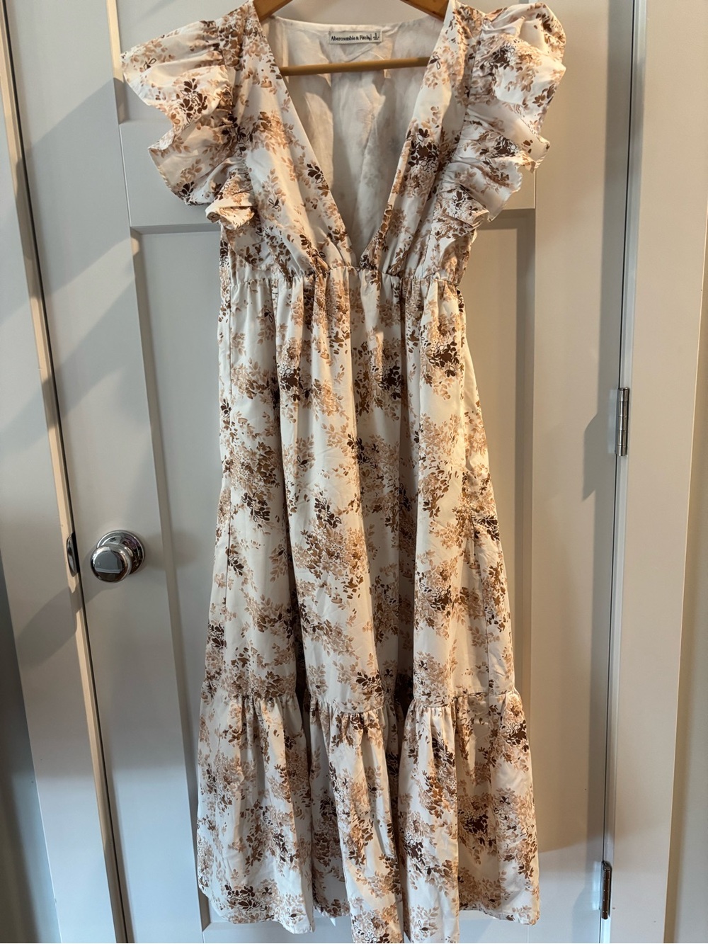 Floral Ruffle Sleeve Midi Dress in Cream and Brown. Abercrombie & Fitch